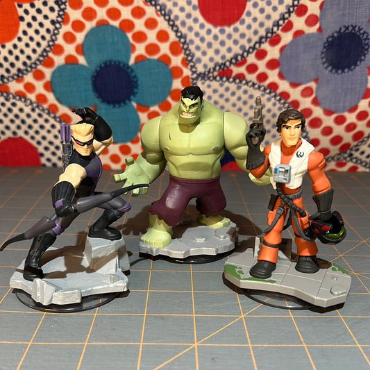 (3) Disney Infinity Characters, Hulk, Hawkeye, Poe Dameron