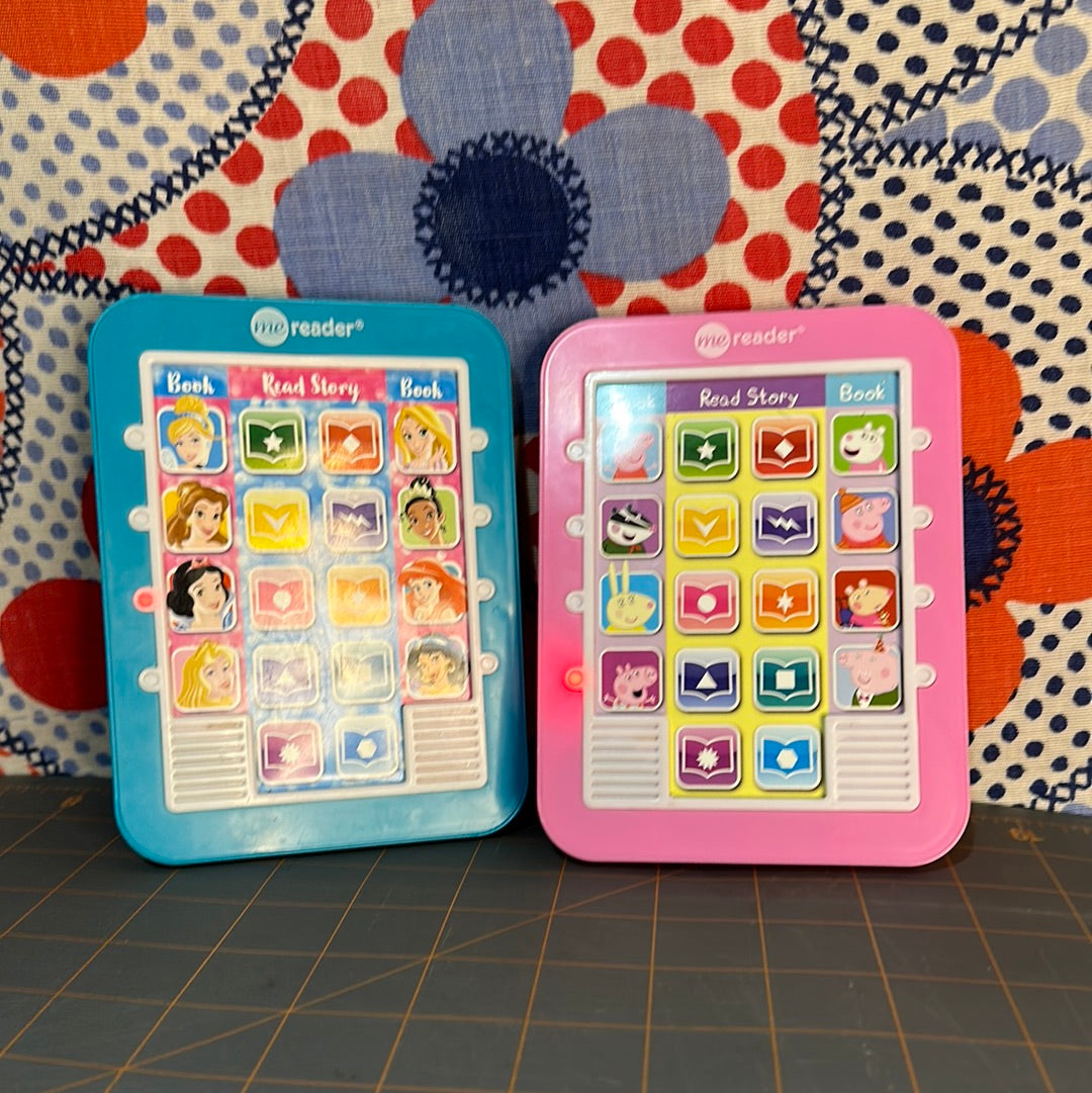 (2) Me Readers, Peppa Pig and Disney Princesses - Electronics Only
