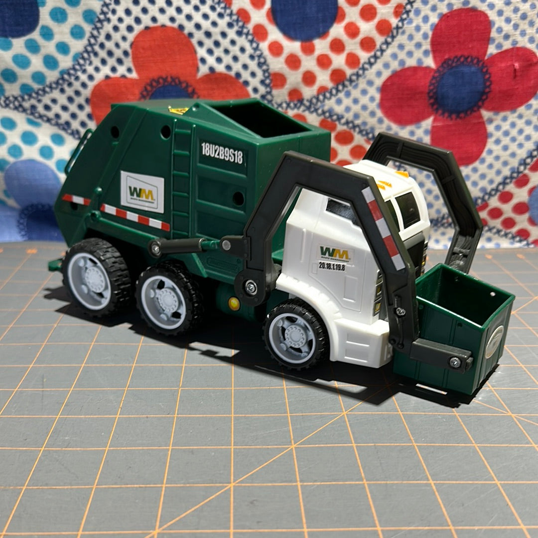 Mattel Matchbox Waste Management Dump Truck with Sound