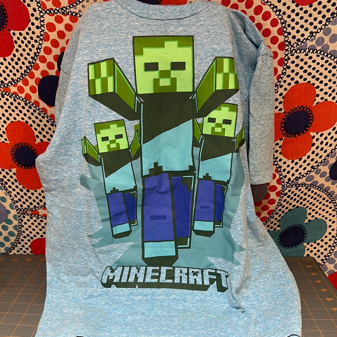 Kid's Minecraft Tshirt, size Medium