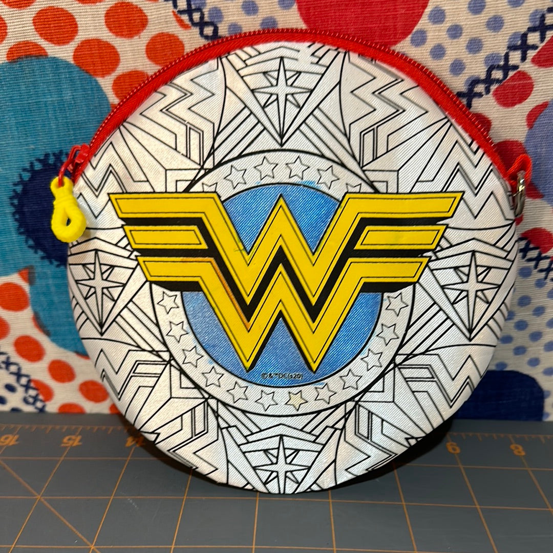Round Coloring Wonder Woman Zip Purse, 6"dia