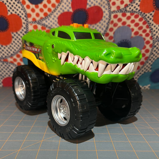 Toy State Road Rippers Winroth Racing Crocodile Monster Truck, light/sound