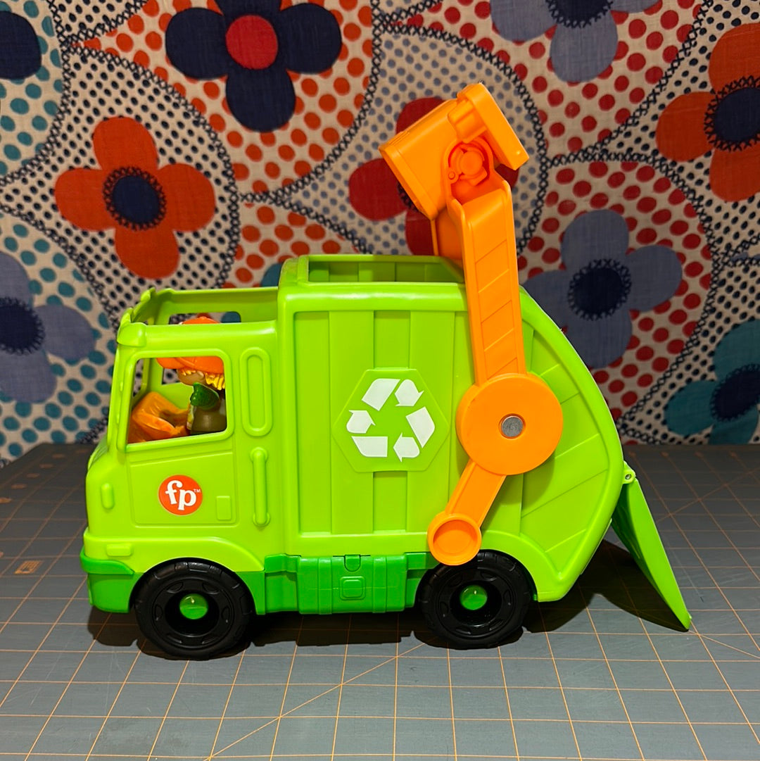 Fisher-Price Little People Recycling Truck and Driver, Musical Toy, 12"l
