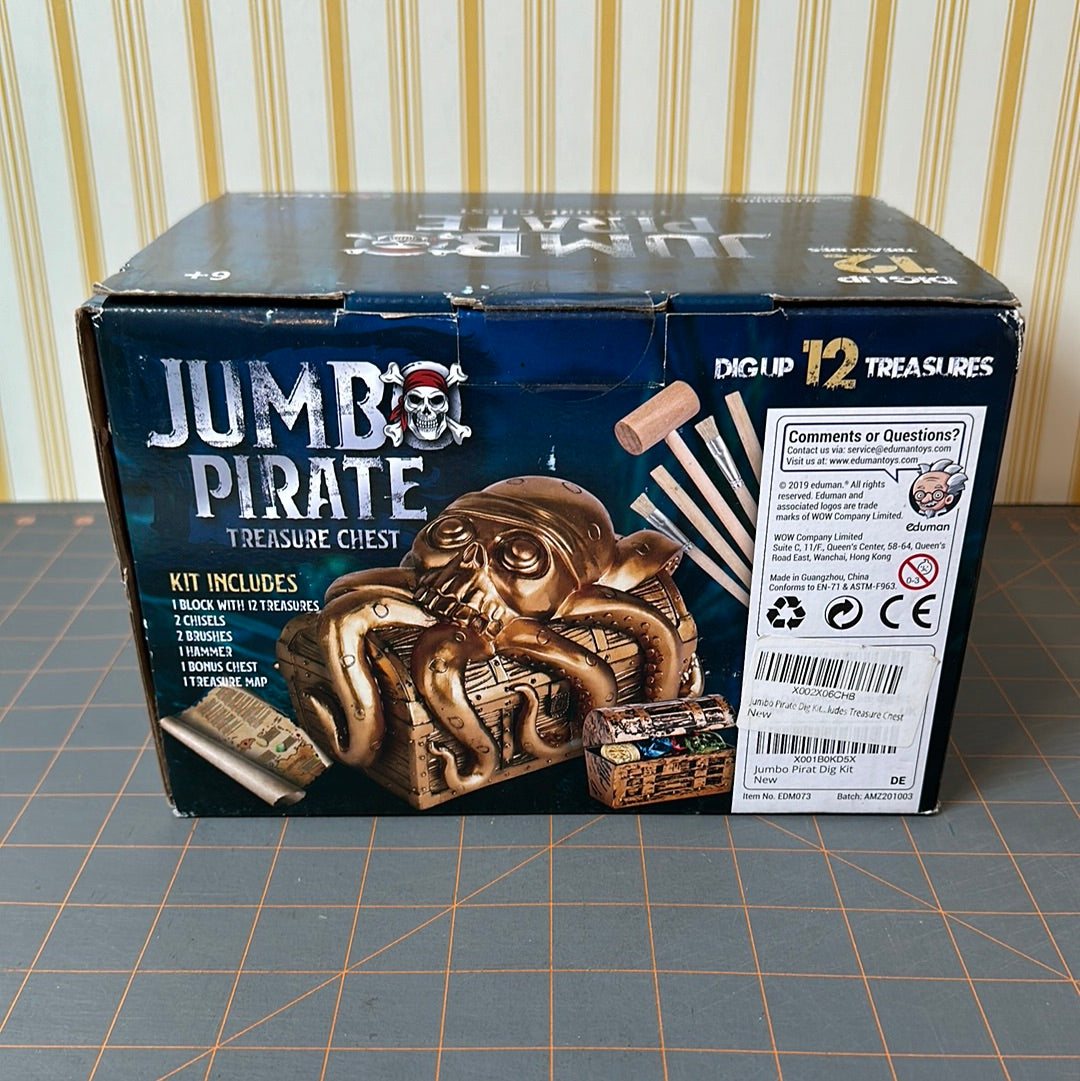 Jumbo Pirate Treasure Chest, Dig Up 12 Treasures, New