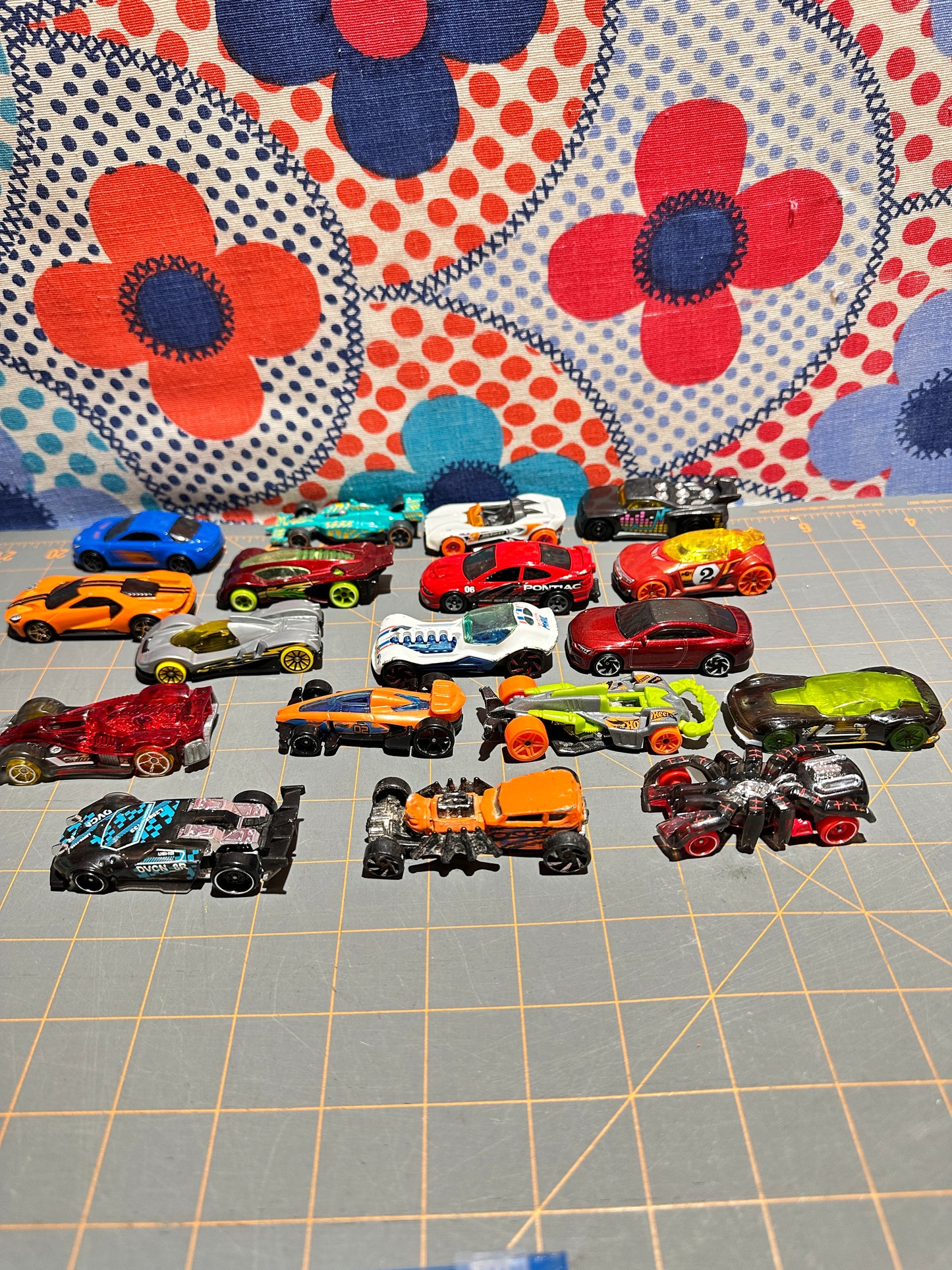 Lot of (18) Hot Wheels