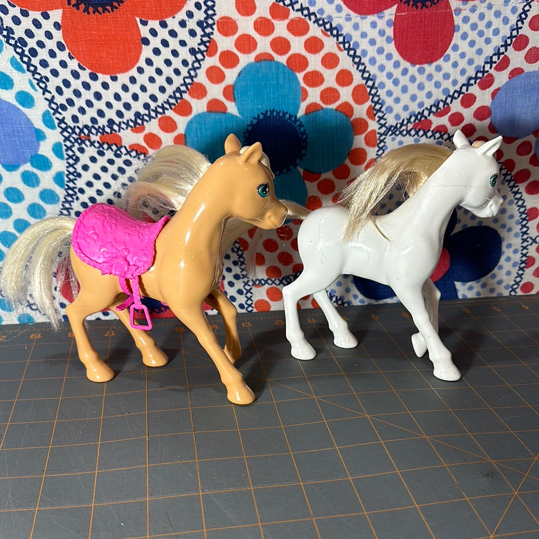 (2) Barbie Club Horse Ponies