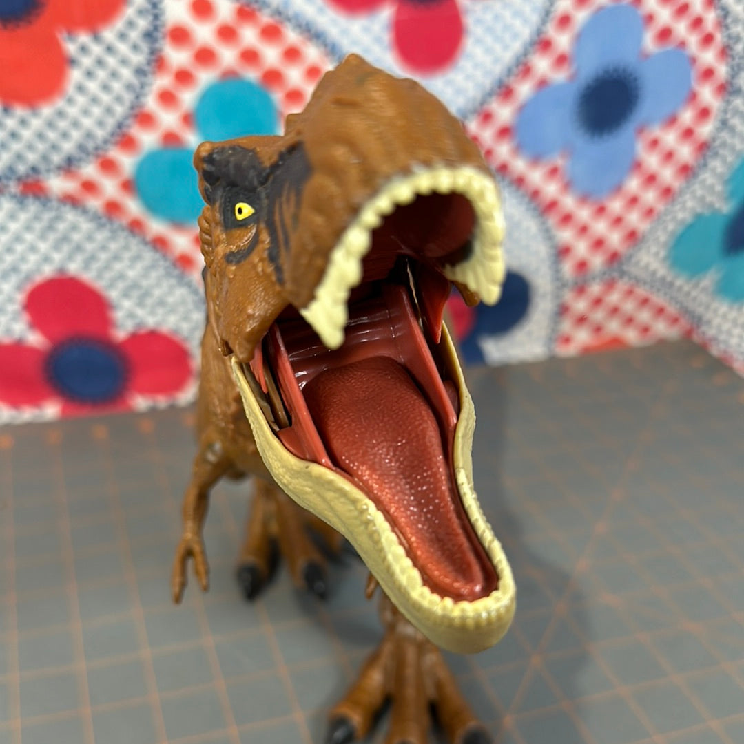 Jurassic World Dominion Tyrannosaurus Rex Extreme Damage Toy