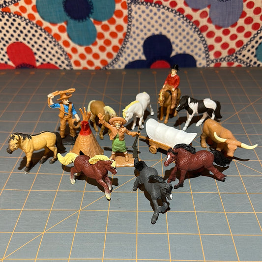 Safari Ltd Lot (14) Cowboys, Animals, Accessories, 2.5"