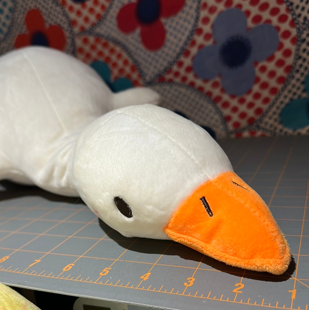 Soft Plush Goose Duck, Unmarked, 25"